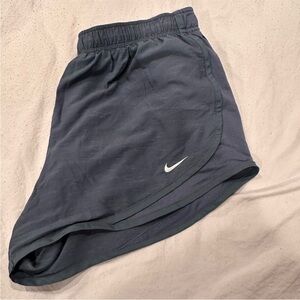 Nike Tempo short bundle